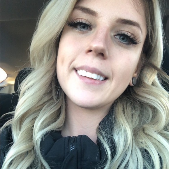 Meet your Posher, Meagan - Picture 1 of 1